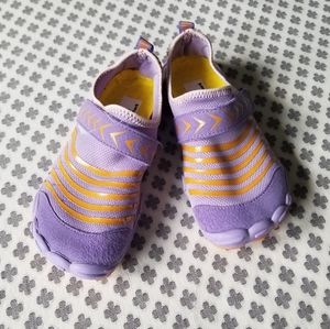 QuickShark Lavender Water Shoes